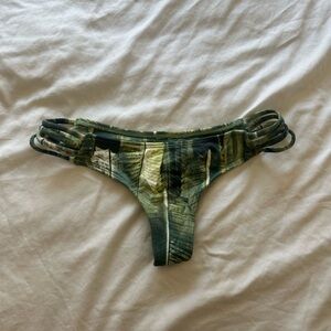 Midori bikini bottom